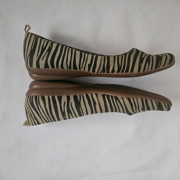 Easy Spirit Allindat Zebra Print Square Toe Slip On Flats Women's Size 7 ½N - Picture 8 of 11